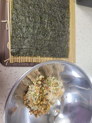 해풀잎 누구나 김밥*1ea [(혼합야채 35g *1ea,  김밥김 (5g, 5ea),  양념간장 (6g, 5ea), 참기름(5g, 2ea)] — 5점을 준 리뷰어가 2022년 7월 올린 사용 사진