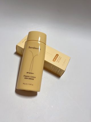 스킨큐어 산다화 유기농 레몬썬크림 — 5점을 준 리뷰어가 2023년 6월 올린 사용 사진
