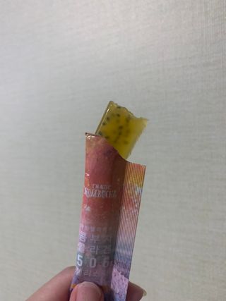 엘리샤코이 아임얼라이브 콤부차 콜라겐 506 스틱젤리 패션프루트 — 4점을 준 리뷰어가 2021년 6월 올린 사용 사진