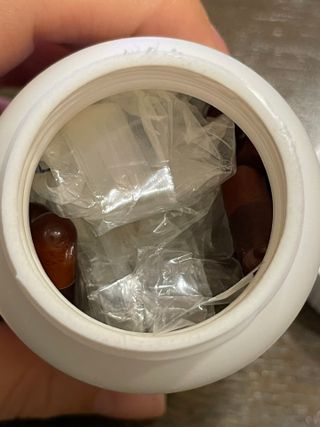프리마인 홍삼의 강력한 에너지, 이제는 흡수율을 높인 최첨단 캡슐로 간편하게 초고속 충전하세요. — 4점을 준 리뷰어가 2022년 11월 올린 사용 사진