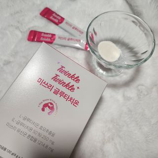 메디포스트 모비타 미쓰리 글루타치온 30포 — 5점을 준 리뷰어가 2022년 12월 올린 사용 사진