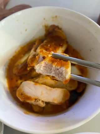 굽네몰 [굽네] 소스가 맛있는 닭가슴살 슬라이스 4종 — 5점을 준 리뷰어가 2021년 12월 올린 사용 사진