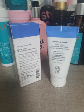더마포레스트 모이스처라이징 아쿠아크림 / 수분크림 히알루론산 펩타이드 보습 미백 주름개선 — 4점을 준 리뷰어가 2021년 7월 올린 사용 사진