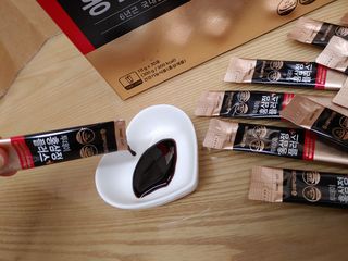 서울약사신협_투데이홍삼정플러스스틱_10g x 30포 — 5점을 준 리뷰어가 2021년 2월 올린 사용 사진