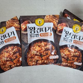 한성기업 무볼레 왕건더기 볶음밥 묵은지삼겹살 — 5점을 준 리뷰어가 2021년 10월 올린 사용 사진