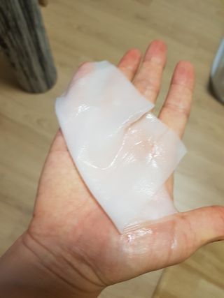 아미퓨어 촉촉하고 밝은 피부를 만들어주는 1일1팩, 아미노이펙트 마스크 10매 — 5점을 준 리뷰어가 2021년 6월 올린 사용 사진