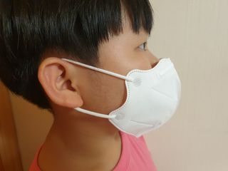 [에버그린] 2D 새부리형 KF80 중형 화이트 25매 — 5점을 준 리뷰어가 2021년 8월 올린 사용 사진
