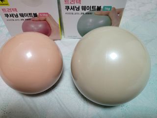 트라택 쿠셔닝 웨이트볼 0.5kg + 1kg SET — 5점을 준 리뷰어가 2022년 5월 올린 사용 사진