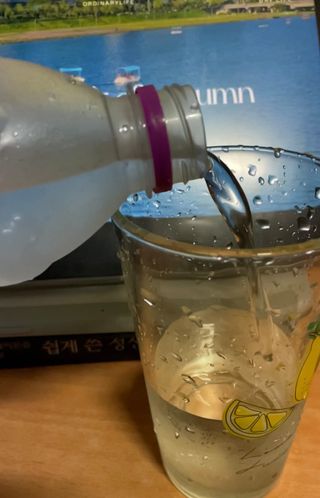 몽베스트 [MONTBEST]위드어스 500mL 20병 — 5점을 준 리뷰어가 2022년 8월 올린 사용 사진