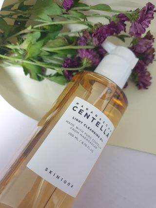 스킨1004 [SKIN1004] 마다가스카르 센텔라 라이트 클렌징 오일 200ml — 4점을 준 리뷰어가 2024년 7월 올린 사용 사진