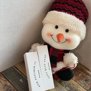 멈칫(MUMCHIT) 넥퍼퓸 NECKPERFUME 2가지 향 — 5점을 준 리뷰어가 2021년 11월 올린 사용 사진