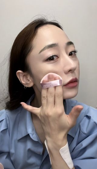 프리[한국화장품] 산심 명휘 글로우 쿠션 (1호 화사한 색 ) — 리뷰어가 2024년 9월 올린 사용 사진