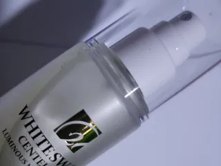 오투에니원 화이트스완 센텔라 루미너스 미스트 세럼 100ml — 5점을 준 리뷰어가 2023년 1월 올린 사용 사진
