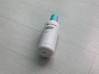 리더스코스메틱 리더스 카밍 바이오틱스 에센스 워터 — 5점을 준 리뷰어가 2021년 8월 올린 사용 사진