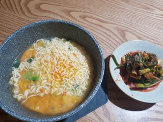 [풀무원] 자연은맛있다 정면, 백면, 홍면  세트 — 5점을 준 리뷰어가 2021년 4월 올린 사용 사진