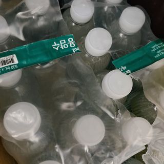 닥터유 제주용암수 닥터유 용암수 — 4점을 준 리뷰어가 2021년 8월 올린 사용 사진