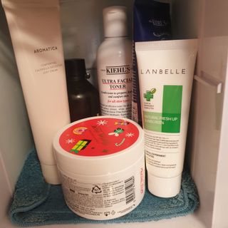랑벨 내츄럴 프레시 업 선크림 75ml — 5점을 준 리뷰어가 2022년 5월 올린 사용 사진
