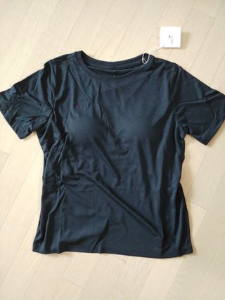 아르보노브라 아르보노 10color 데일리 반팔 노브라티 — 4.5점을 준 리뷰어가 2022년 5월 올린 사용 사진