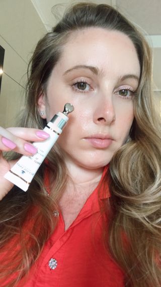 산수시 일루미네이팅 펄 영양 다크서클 스틱 아이 크림 케어 15ml — 5점을 준 리뷰어가 2021년 6월 올린 사용 사진