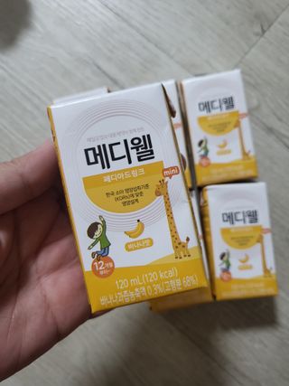 메디웰 페디아드링크 미니 바나나맛 — 5점을 준 리뷰어가 2022년 8월 올린 사용 사진