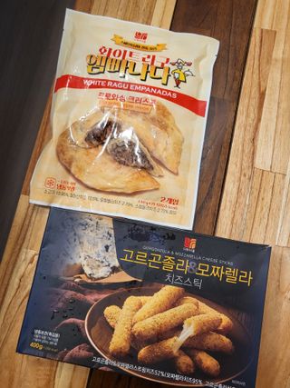 디케이식품(주) 고르곤졸라&모짜렐라 치즈스틱 400g — 5점을 준 리뷰어가 2023년 3월 올린 사용 사진