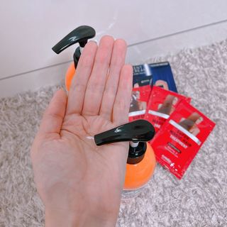 썸헤어 / SUMHAIR 썸헤어 실크 볼륨 샴푸+트리트먼트 프룻자스민티 — 5점을 준 리뷰어가 2021년 6월 올린 사용 사진