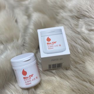 바이오오일 [바이오-오일] 드라이 스킨 젤 100ml — 5점을 준 리뷰어가 2021년 5월 올린 사용 사진