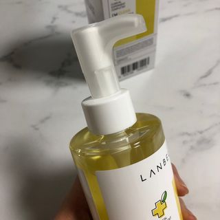 랑벨 내츄럴 딥 클렌징 오일 200ml (저자극 약산성 천연 클렌징) — 5점을 준 리뷰어가 2022년 5월 올린 사용 사진