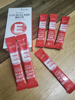 [인디닥터] 타이탄 BCAA 프로틴 젤리스틱 — 5점을 준 리뷰어가 2022년 5월 올린 사용 사진