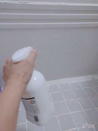 에티튜드 천연 욕실 클리너 시트러스제스트 향 (800ml) — 5점을 준 리뷰어가 2022년 9월 올린 사용 사진