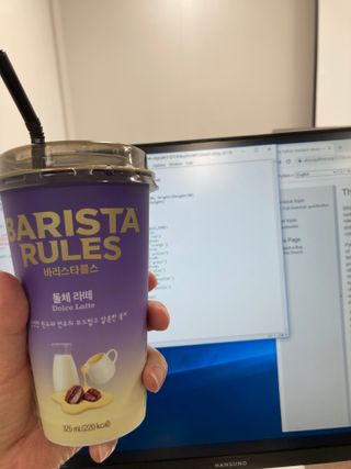 바리스타룰스 돌체 라떼 — 4.5점을 준 리뷰어가 2023년 4월 올린 사용 사진