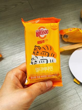 광동생활건강 프리 [광동] VB와 VC를 함유한 멀티 비타민 비타 500 데일리 스틱 180포 — 5점을 준 리뷰어가 2022년 6월 올린 사용 사진