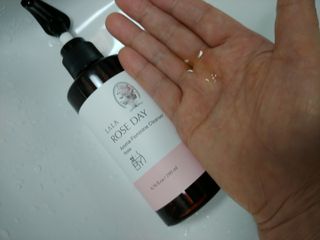 라라로즈데이 시즌2 여성청결제 200ml 아로마 페미민 클렌저, 독일더마인증 — 5점을 준 리뷰어가 2021년 9월 올린 사용 사진