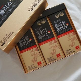 서울약사신협_투데이홍삼정플러스스틱_10g x 30포 — 5점을 준 리뷰어가 2021년 5월 올린 사용 사진