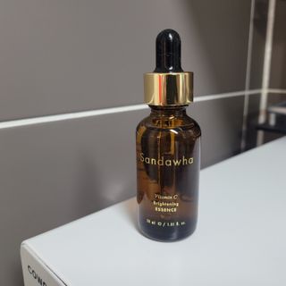 스킨큐어 산다화 비타민c 화이트닝 에센스 30ml — 5점을 준 리뷰어가 2023년 11월 올린 사용 사진