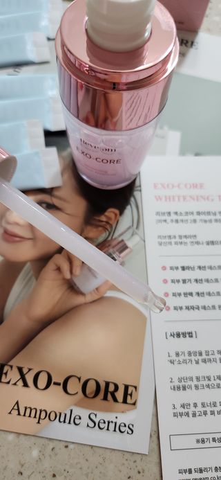나우 [리브엠] 123억개 엑소좀으로 채운 눈부신 광채, 엑소코어 화이트닝 텐션 앰플 — 5점을 준 리뷰어가 2023년 5월 올린 사용 사진