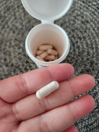 라엘 밸런스 3종 (질 건강 리스펙타 프로바이오틱스, 월경케어 보라지유, 요로건강 크랜베리) 랜덤 증정 1개 — 5점을 준 리뷰어가 2022년 12월 올린 사용 사진