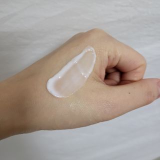 셀프 모이스처라이징 프로텍션 크림 셀프 모이스처라이징 프로텍션크림 — 5점을 준 리뷰어가 2022년 4월 올린 사용 사진