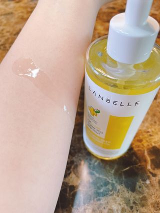 랑벨 내츄럴 딥 클렌징 오일 200ml (저자극 약산성 천연 클렌징) — 5점을 준 리뷰어가 2022년 5월 올린 사용 사진