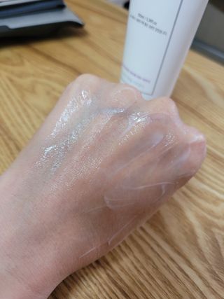 셀프 모이스처라이징 프로텍션 크림 셀프 모이스처라이징 프로텍션크림 — 5점을 준 리뷰어가 2022년 4월 올린 사용 사진