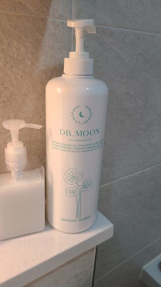 [닥터문] 센텔라 시카케어 화이트머스크 바디워시 1000ml — 5점을 준 리뷰어가 2023년 8월 올린 사용 사진