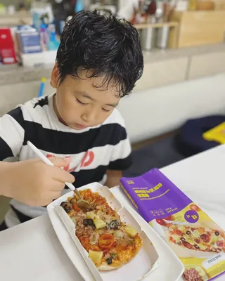 브라잇벨리 비건피자 [노밋피자알로하 & 노밋피자포테이토] 2가지맛 — 5점을 준 리뷰어가 2022년 7월 올린 사용 사진