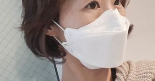 에버그린 순면 끈조절 KF94 마스크 - 화이트 30매 — 5점을 준 리뷰어가 2021년 4월 올린 사용 사진