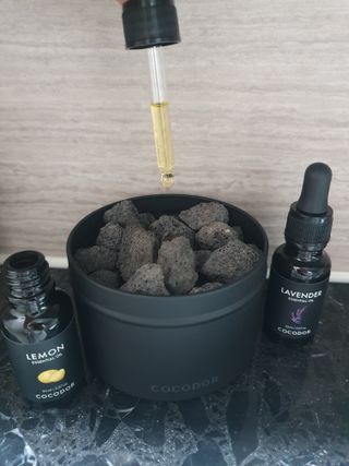 [코코도르] 스톤 에센셜 디퓨저 세트 (틴케이스+스톤+에센셜오일 20ml*2ea) — 5점을 준 리뷰어가 2024년 9월 올린 사용 사진