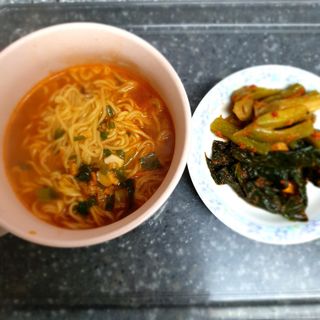 [풀무원] 자연은맛있다 정면, 백면, 홍면  세트 — 5점을 준 리뷰어가 2021년 4월 올린 사용 사진