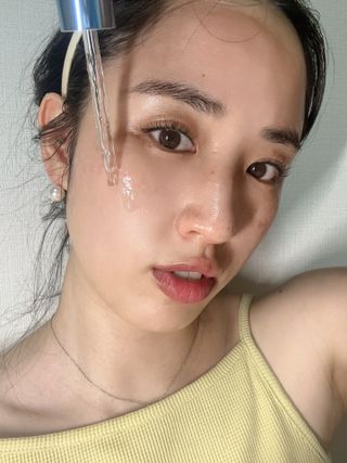 나우 [리브엠] 화해 1등 수분앰플 , 엑소코어 워터풀 텐션 앰플 — 5점을 준 리뷰어가 2023년 6월 올린 사용 사진