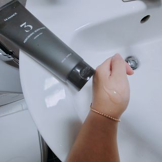 르핸스 퍼포밍 3 바디워시 비반트포렛/베티버포그 — 5점을 준 리뷰어가 2022년 12월 올린 사용 사진