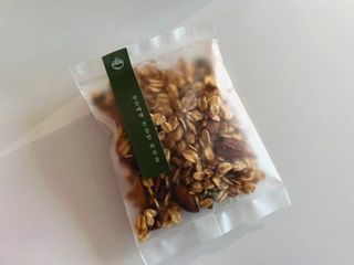 [그래한끼] 무설탕/저당 시리얼타입 수제그래놀라 (40gX10개) — 4.5점을 준 리뷰어가 2022년 6월 올린 사용 사진