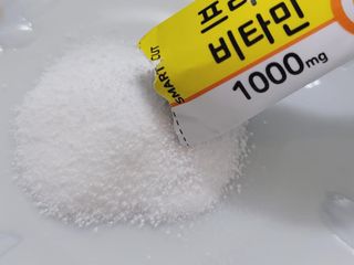 서울약사신협 프리미엄비타민C1000_2.5G x 100포 — 5점을 준 리뷰어가 2021년 5월 올린 사용 사진