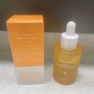 체르엠 스템앤셀 비타민 브라이트닝 에센스 30ml 1개 — 4.5점을 준 리뷰어가 2022년 4월 올린 사용 사진